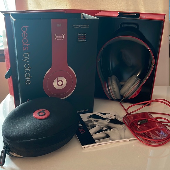 Beats by dr Dre Red on ear wired headphones